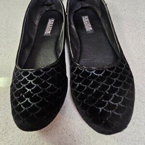 Killstar flats size 8